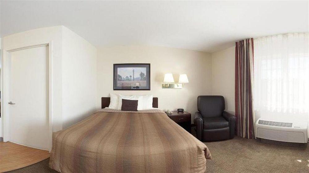 Sonesta Simply Suites St Louis Earth City Buitenkant foto