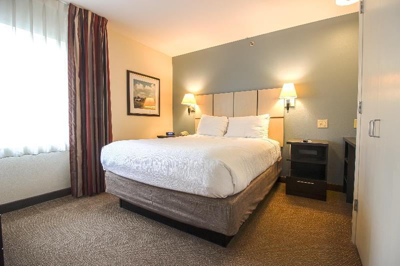 Sonesta Simply Suites St Louis Earth City Buitenkant foto