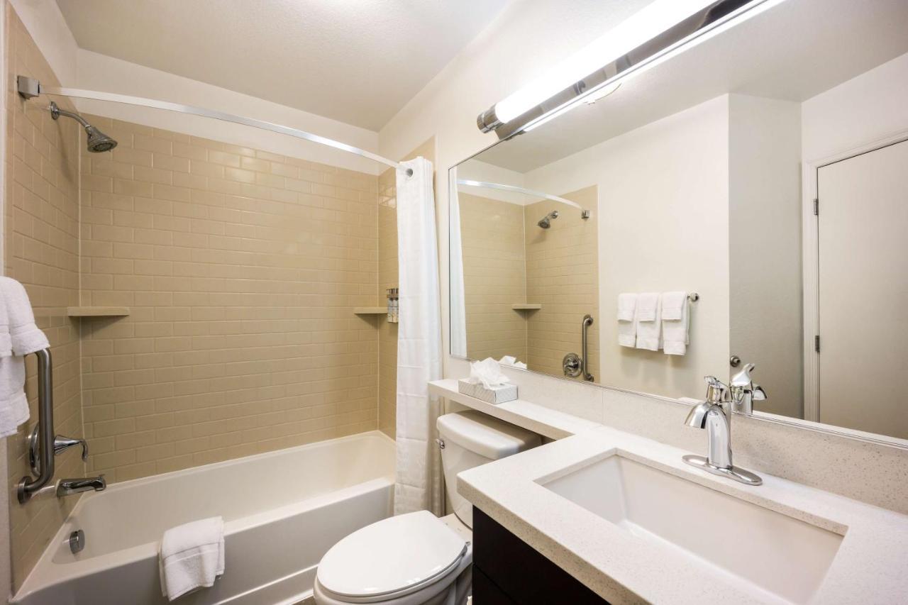 Sonesta Simply Suites St Louis Earth City Buitenkant foto