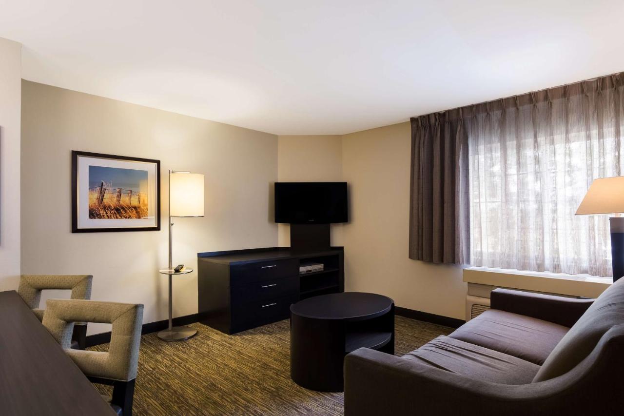 Sonesta Simply Suites St Louis Earth City Buitenkant foto