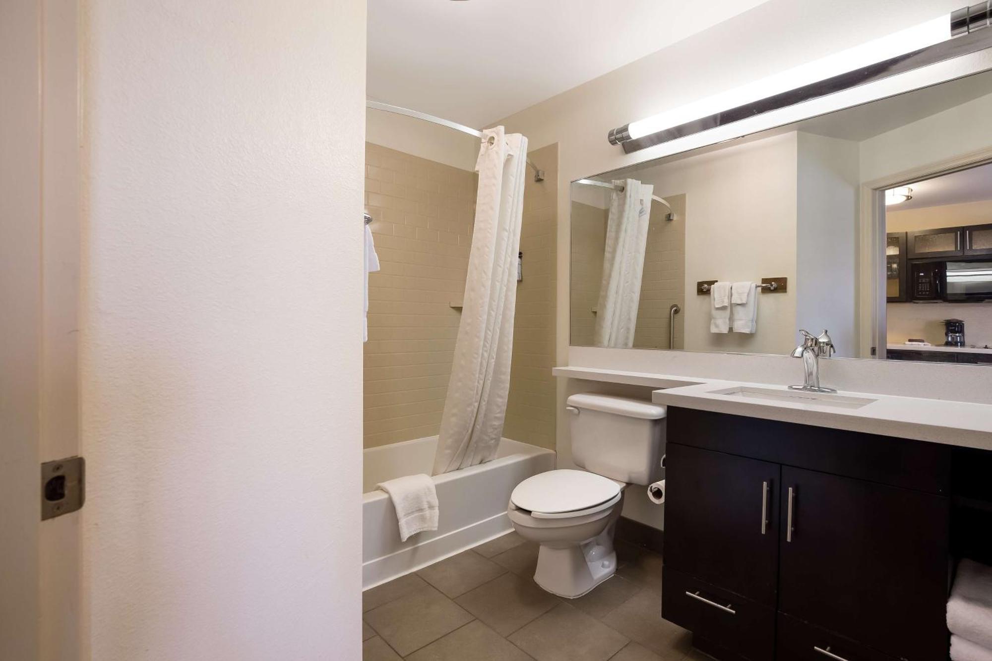 Sonesta Simply Suites St Louis Earth City Buitenkant foto