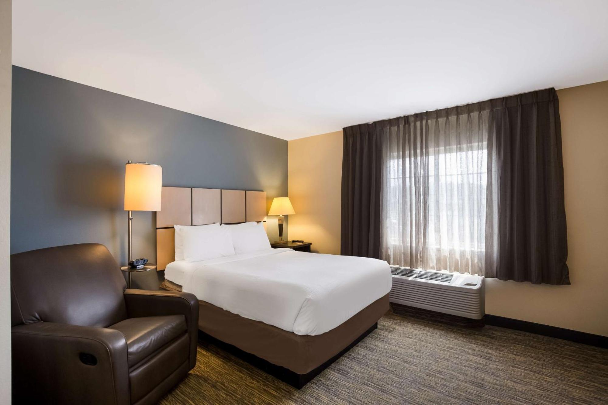 Sonesta Simply Suites St Louis Earth City Buitenkant foto