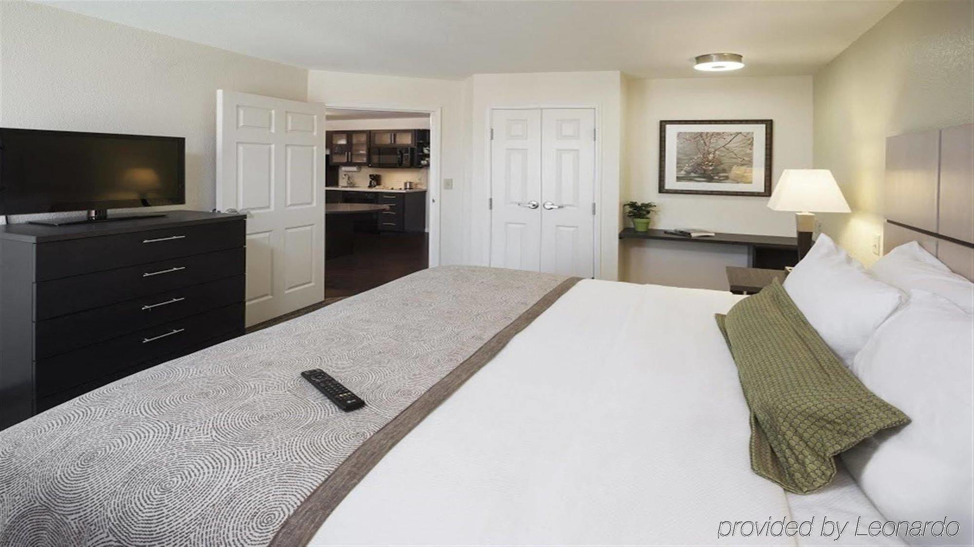 Sonesta Simply Suites St Louis Earth City Buitenkant foto
