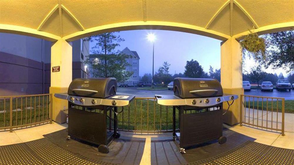 Sonesta Simply Suites St Louis Earth City Buitenkant foto